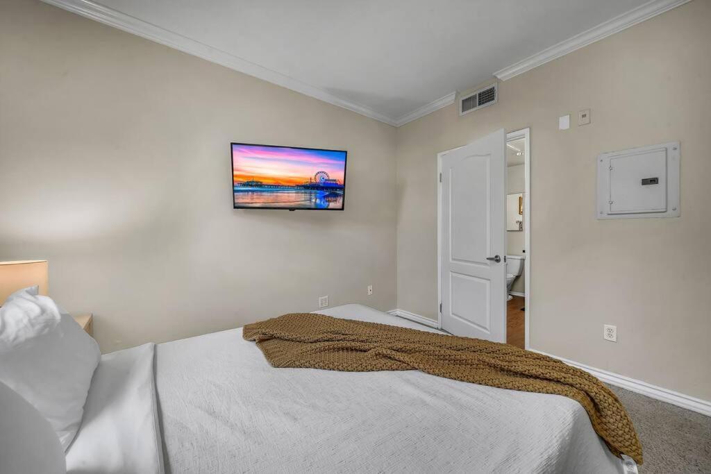 Stylish In Sunny Santa Monica Walk To Beach & Pier لوس أنجلوس المظهر الخارجي الصورة